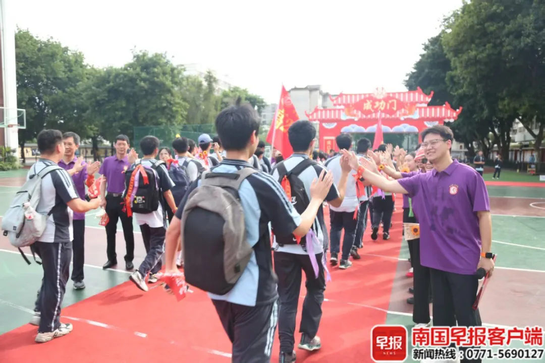 @考生、家长注意：广西填报志愿时间是→