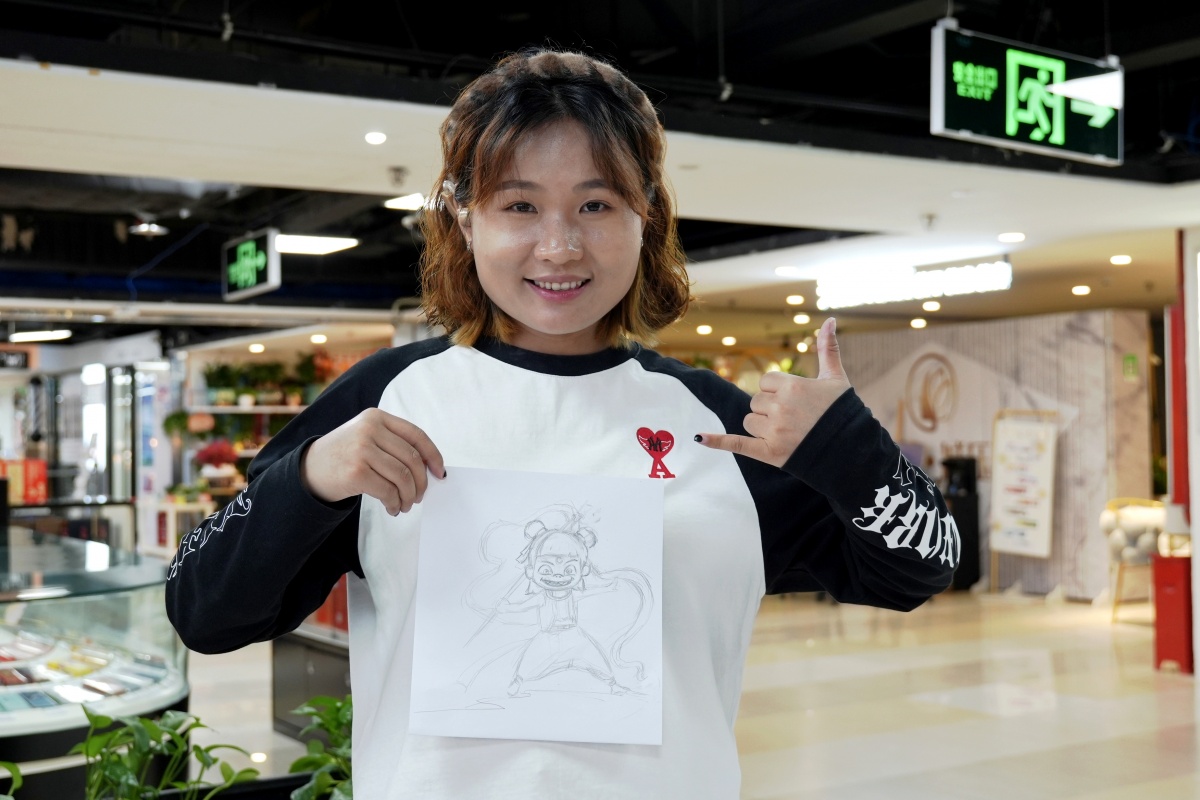 廣西29歲聽障女孩開網約車走紅！南國早報記者前往深圳，親歷她的工作和生活→
