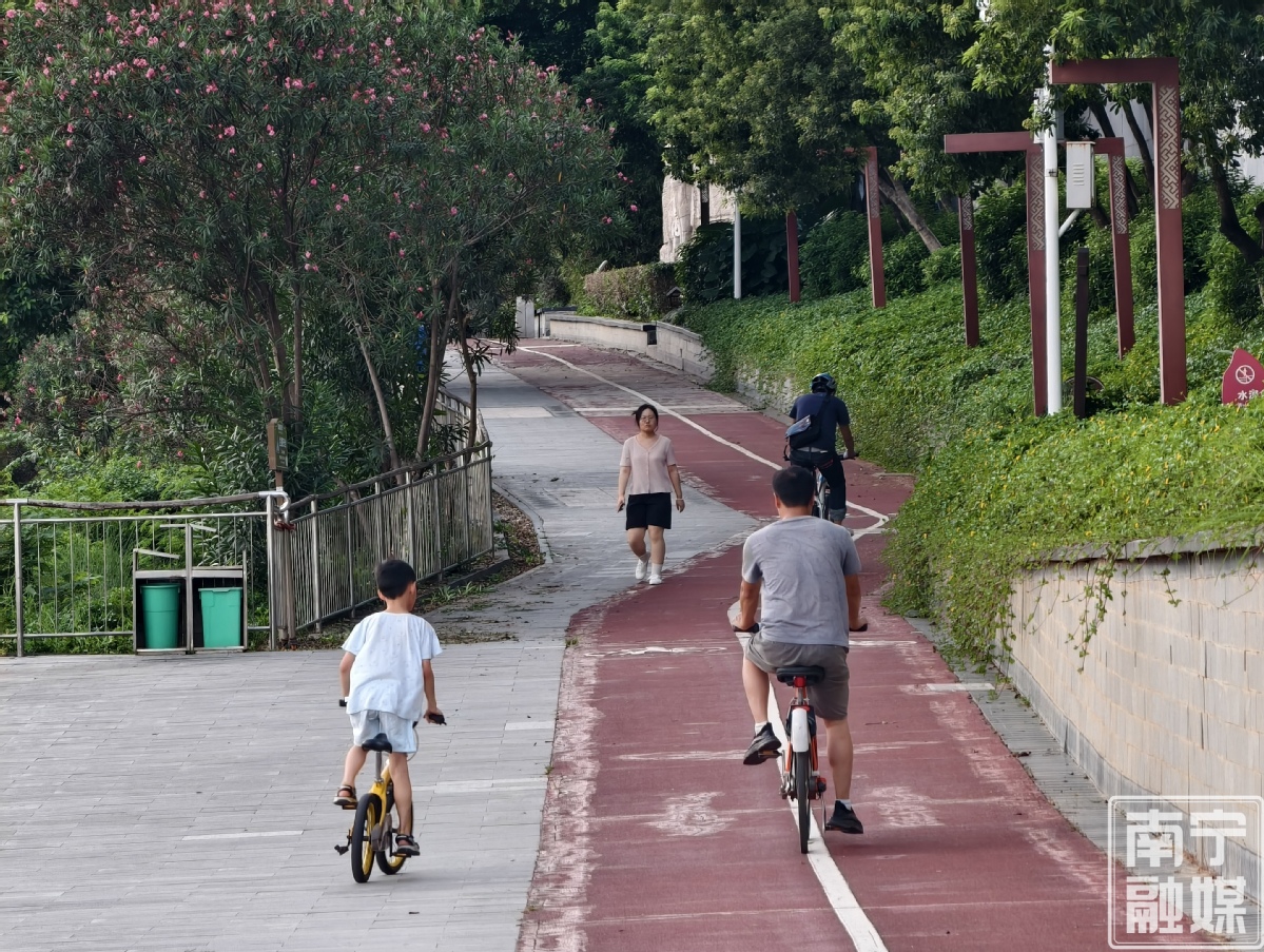 孩子出现这些症状可能是中暑了！