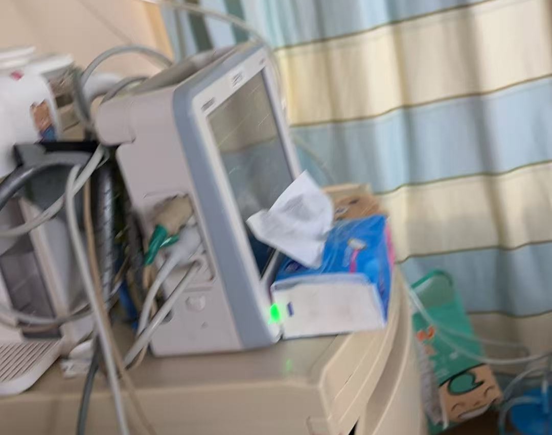 两月大女婴入院治疗，却感染病毒去世？医院：正与家属沟通