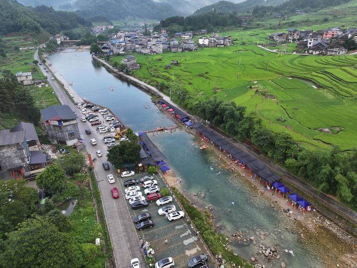暑期消费热力足！广西千余项活动点燃文旅消费潮(图3)