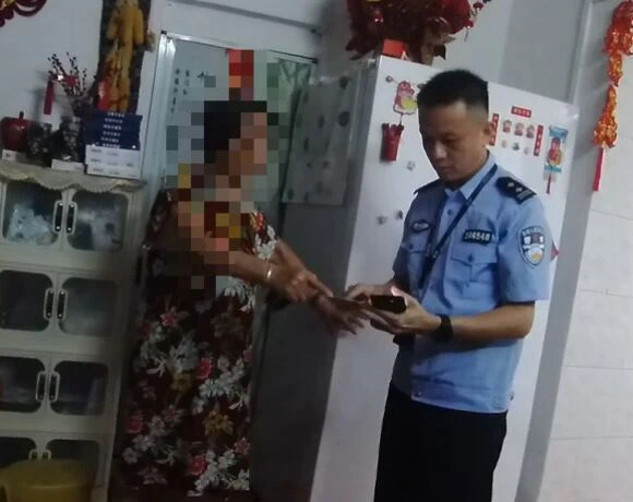 骗子冒充客服，一日内两女子险被骗