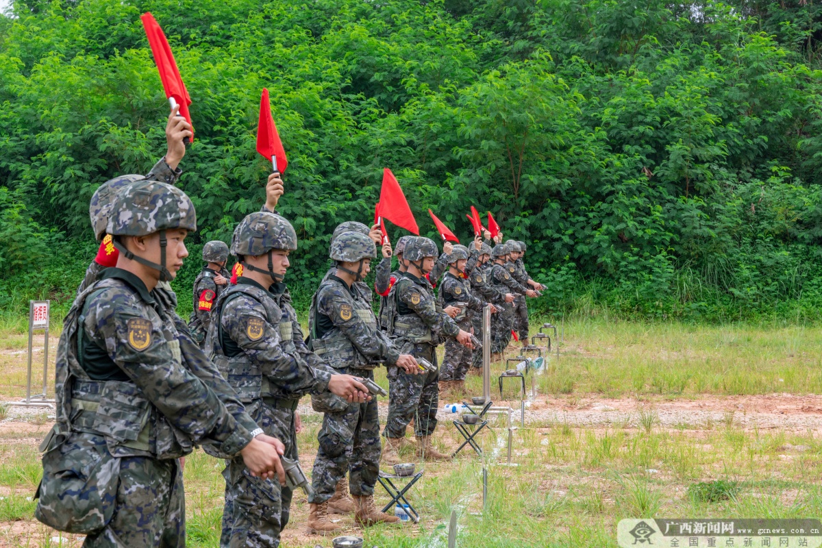 ֱ���侯�ٱ���ѵ�ֻ��ֳ�