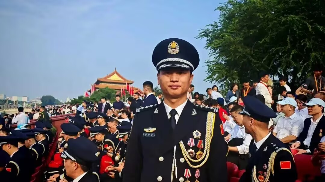 广西5位民警受邀观礼抗战胜利80周年阅兵