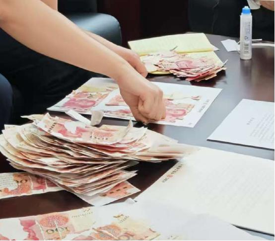残损币兑换暖人心，工行贴心服务获赞誉