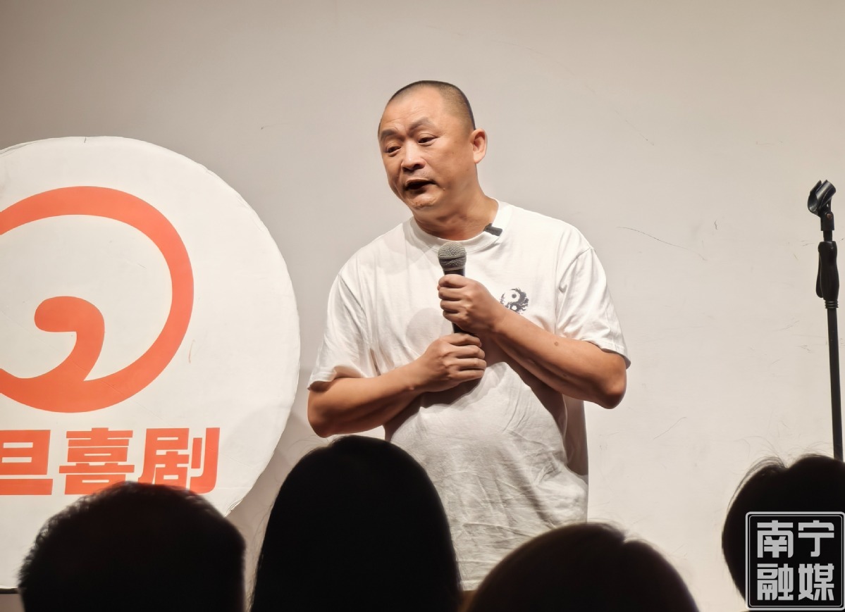 人气渐涨！南宁喜剧小剧场成市民“新宠”(图3)