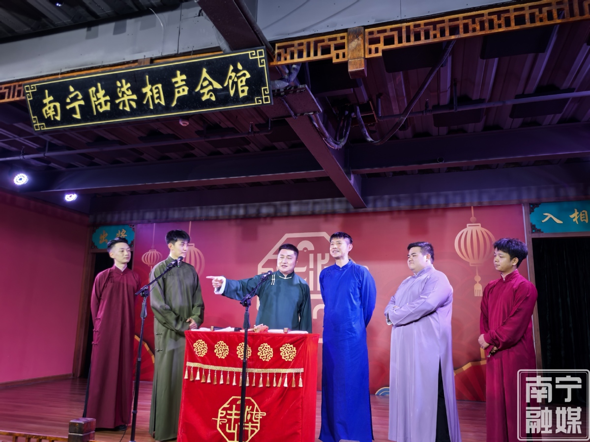 人气渐涨！南宁喜剧小剧场成市民“新宠”(图4)