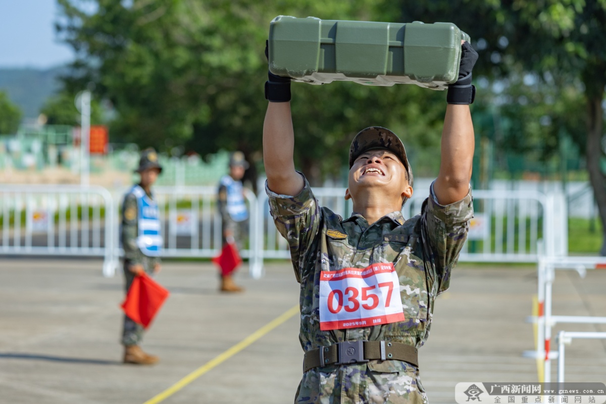 武警广西总队开展群众性练兵比武暨基础训练创（破）纪录竞赛活动