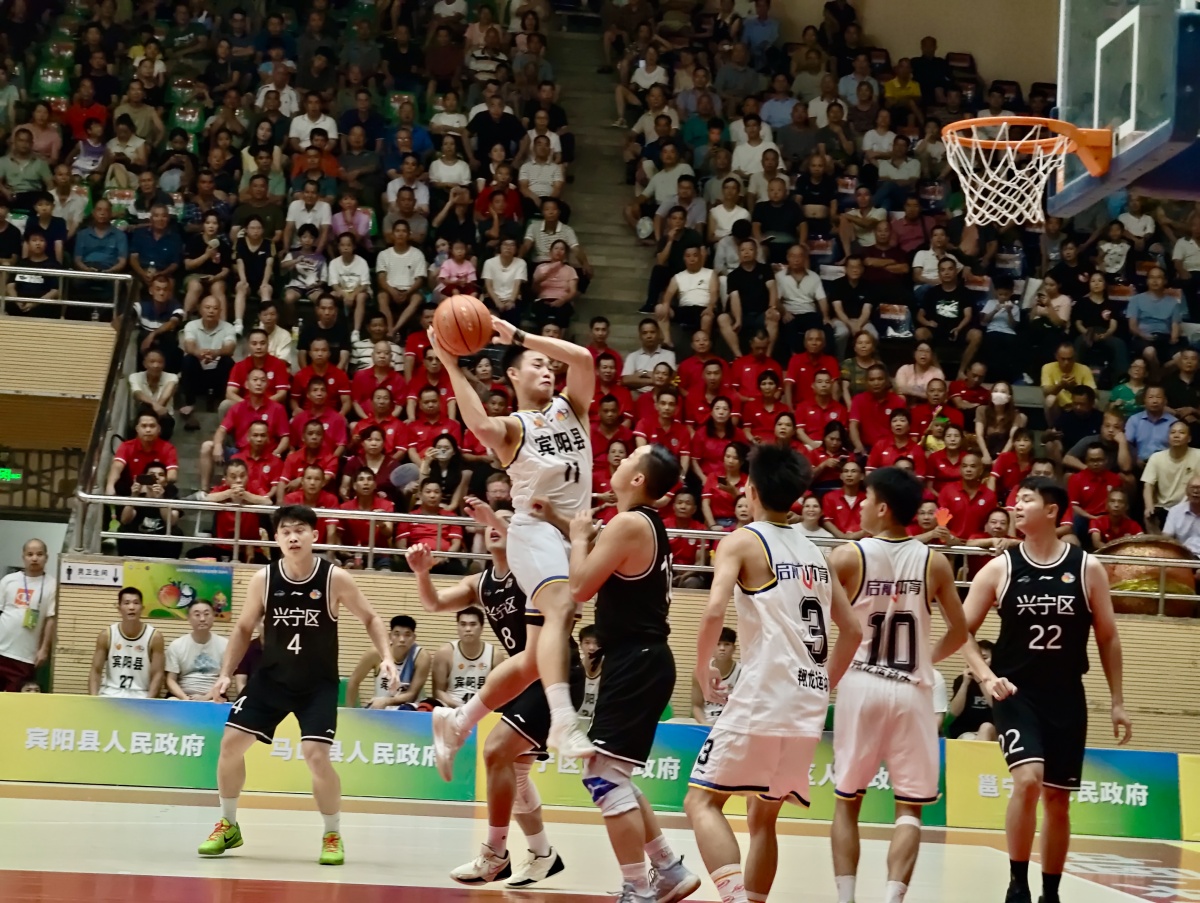 南宁“邕BA”热血开赛，朱芳雨、许钟豪现场助威！