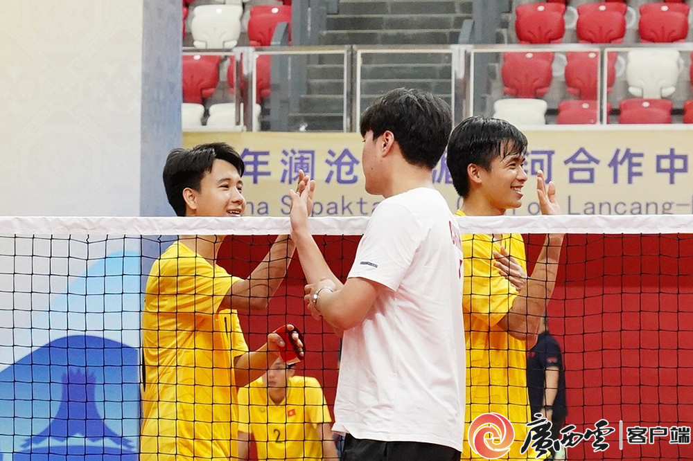 你见过“脚上排球”吗？它在南宁开赛了！(图3)