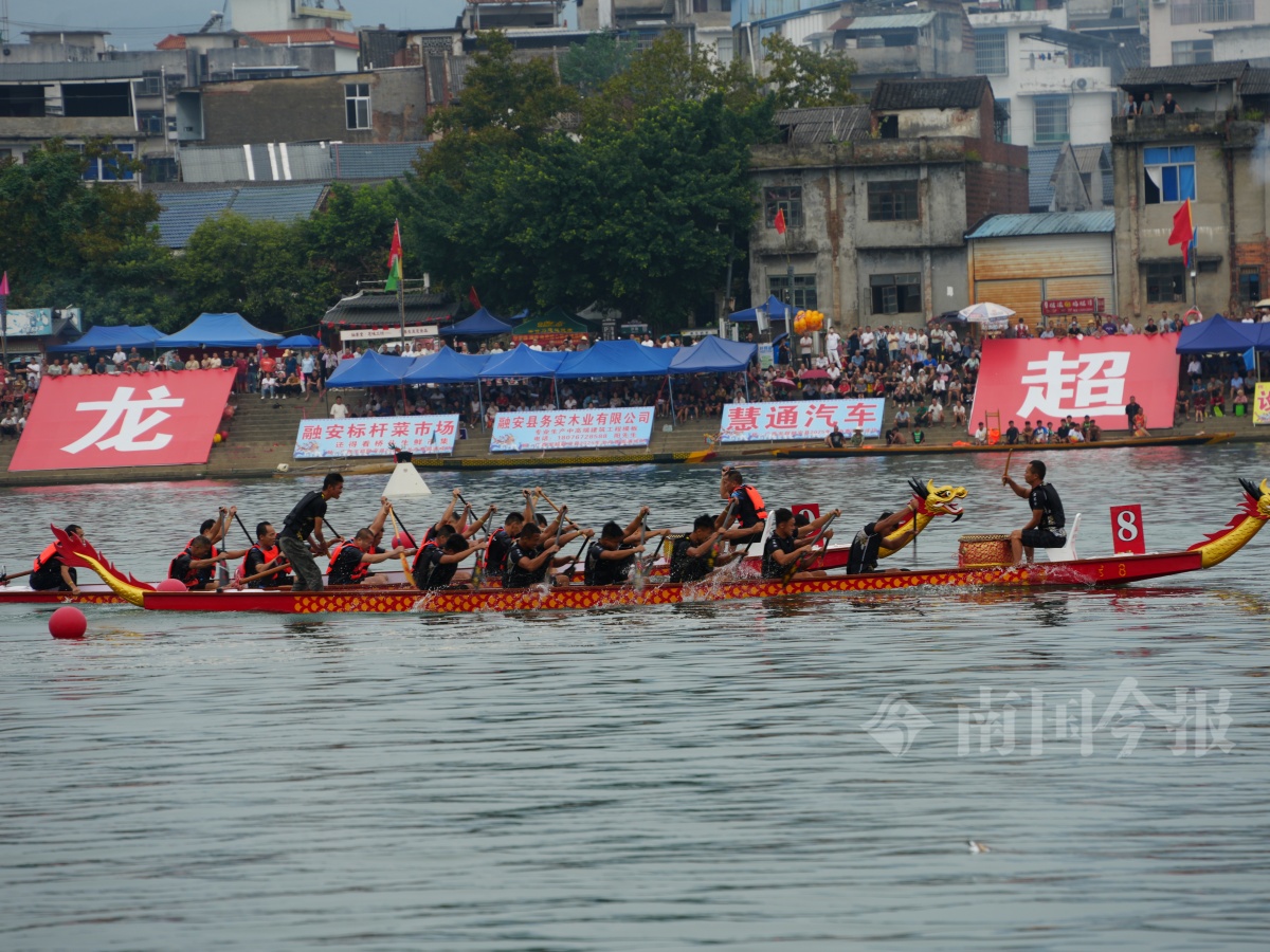 广西“龙超”激情开赛！225支队伍800米竞速燃爆全场！(图4)