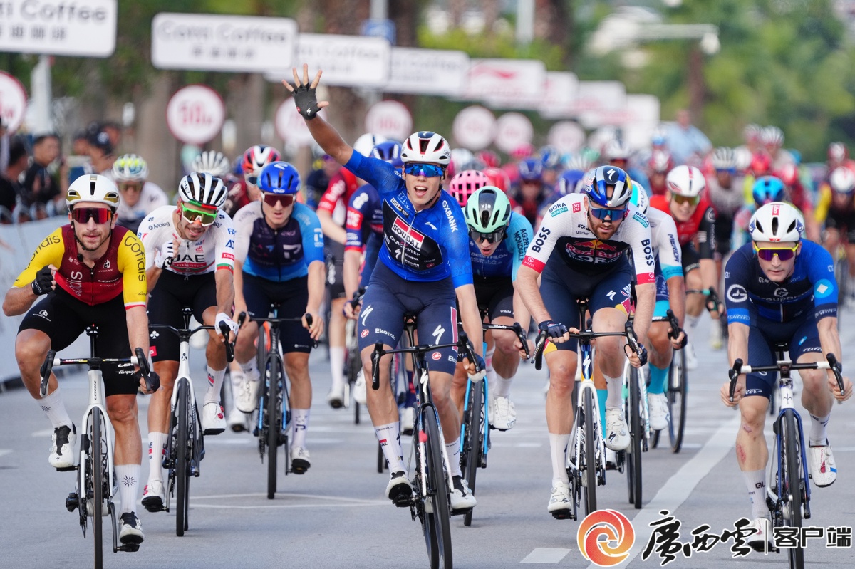 车轮绘就八桂画卷2025环广西世巡赛续写传奇!(图2) 车轮绘就八桂画卷2025环广西世巡赛续写传奇!(图2)