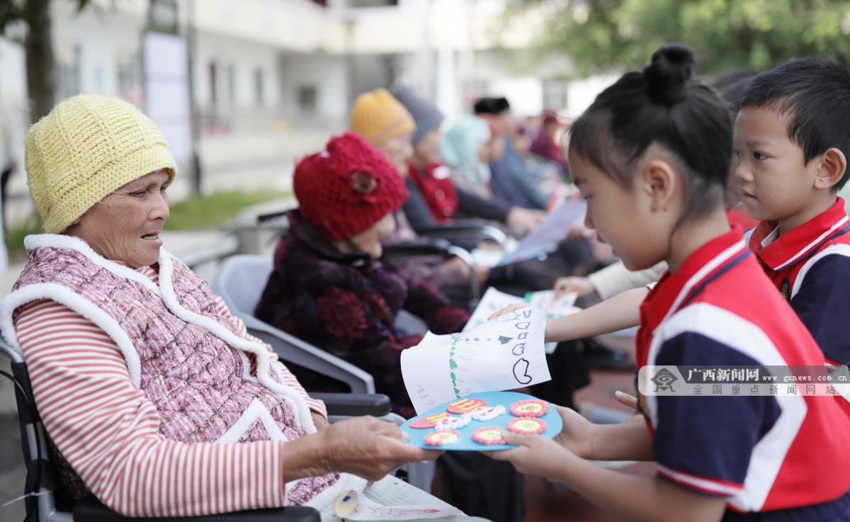 10��29�ս���ͼ