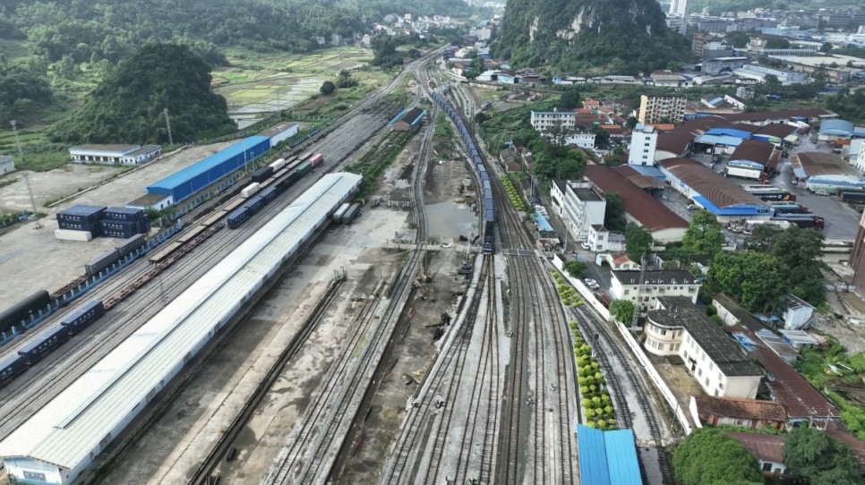 硬核成績單!憑祥鐵路口岸前三季度進出口貨運量同比大幅攀升