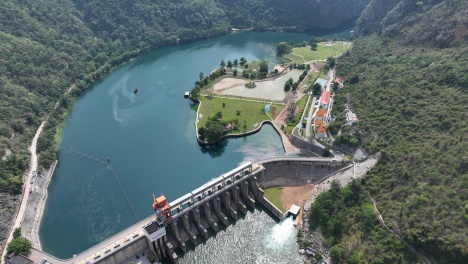 Bסˮ`Ѓɽ ƄӶġϵЈ