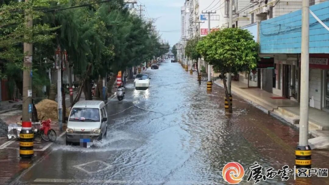 天文大潮来袭！广西沿海部分地区出现“水浸街”现象