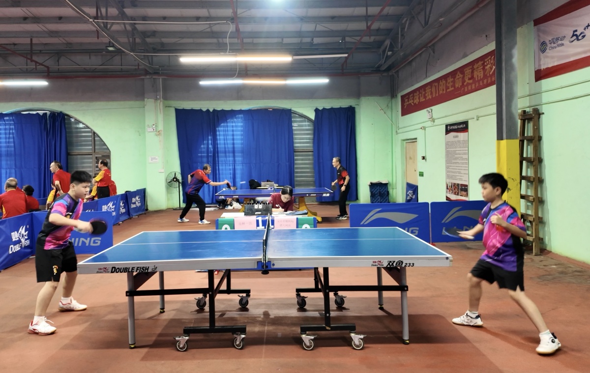 215名乒球达人齐聚，广西这项公开赛太燃了！