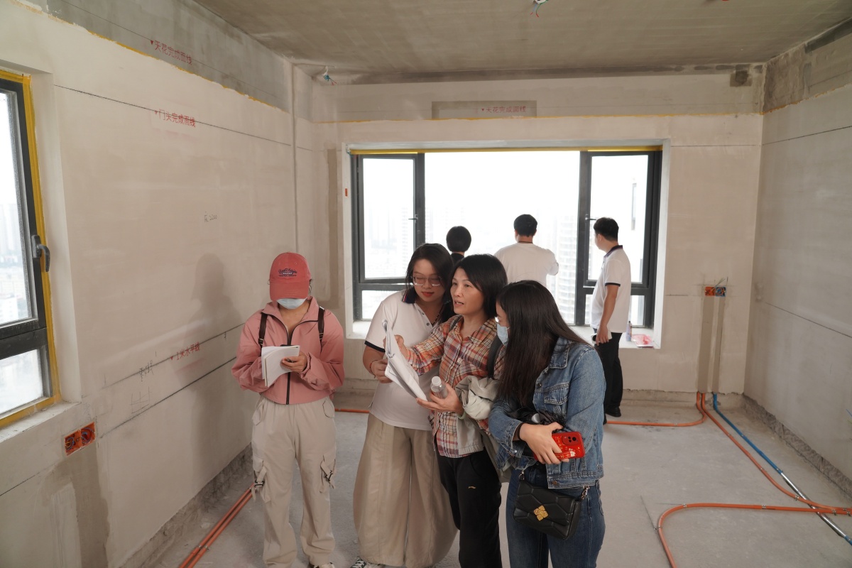 南宁一家装课堂开到了工地上！让家装知识看得见、摸得着