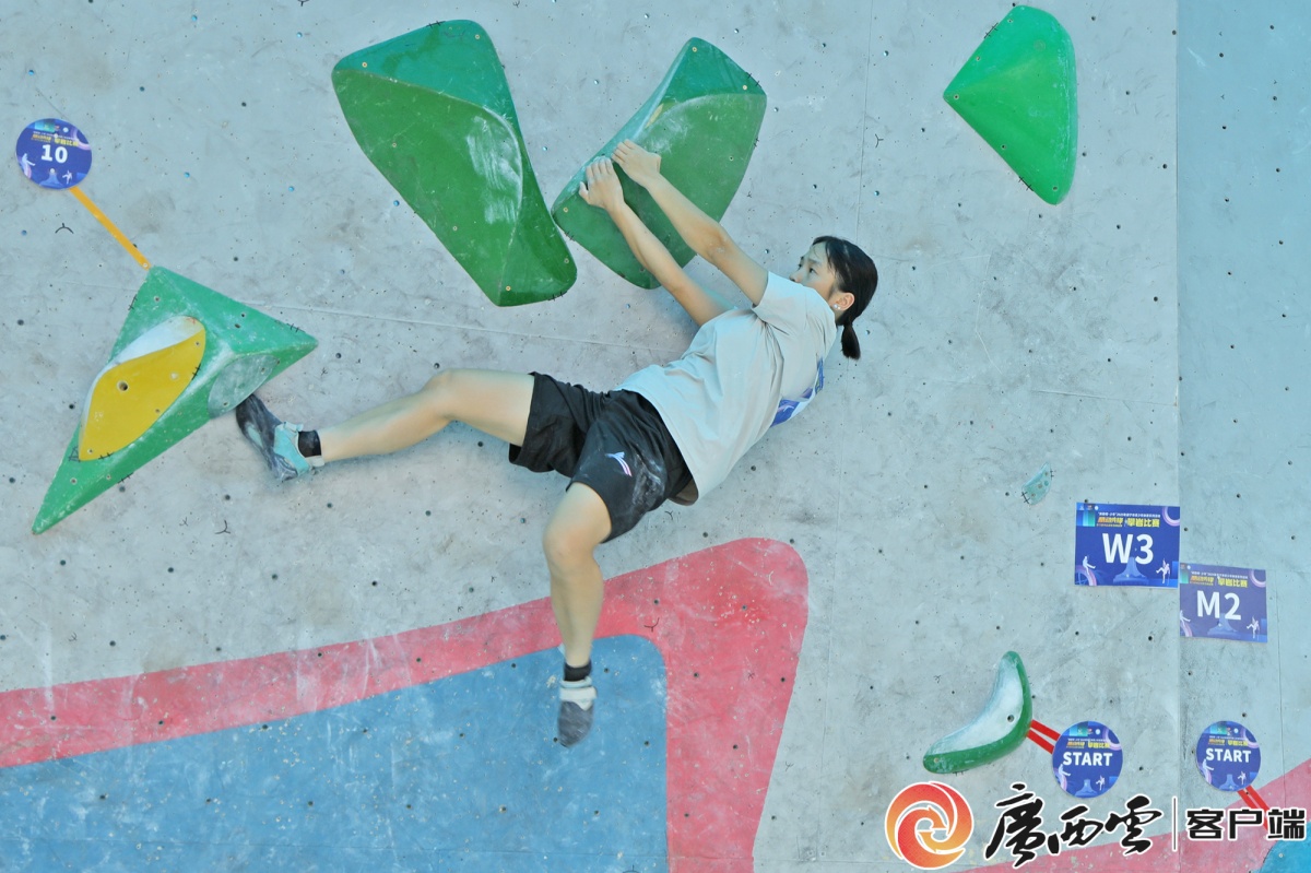 “岩壁芭蕾”燃爆攀岩小镇！南宁少年演绎别样“速度与激情”(图3)