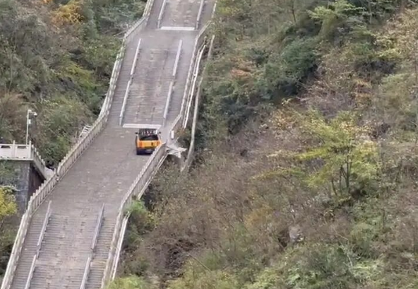 奇瑞股价下跌！此前汽车张家界天门山爬“天梯”测试失败