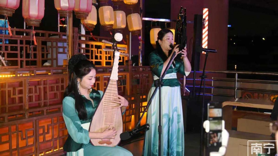 当诗歌与山水同频 第三届南宁国际诗歌周精彩继续