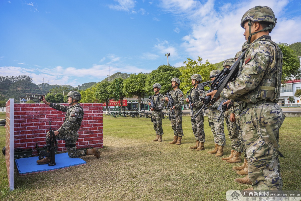 �侯�ٱ���ս���� ������Ӳָ������