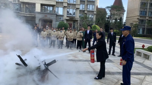 ���Ǹۣ��������ա�̯λ����С��