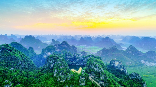 ɽˮΪý ����Ϊ�� ���������������ںϼ�����л����³�