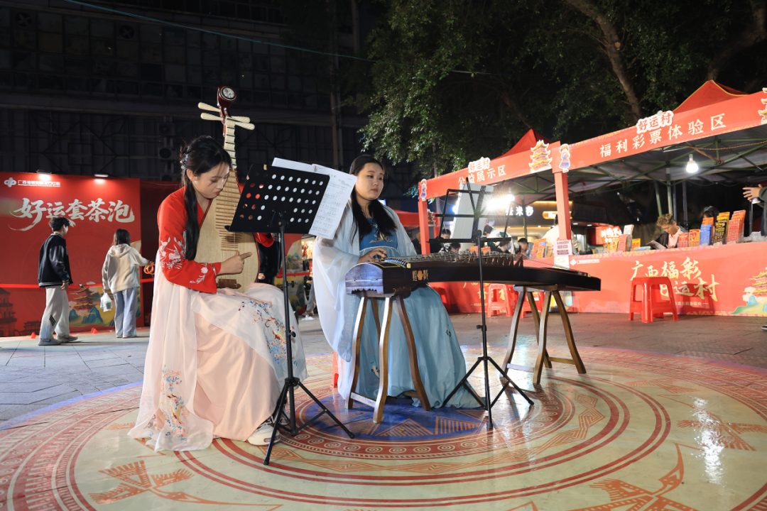 �������ʡ����˴塱����������԰��ٰ졪����������Ź��������ů��ɫ