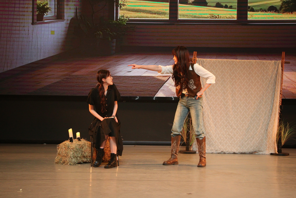 第十六届广西校园戏剧节优秀剧目展演在南宁市三街两巷人民剧院举行