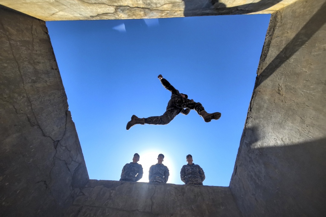 �侯����֧�ӣ�ʵսʵѵ ��Ӫ����������