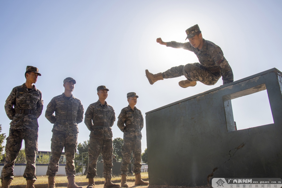 �侯����֧�ӣ�ʵսʵѵ ��Ӫ����������