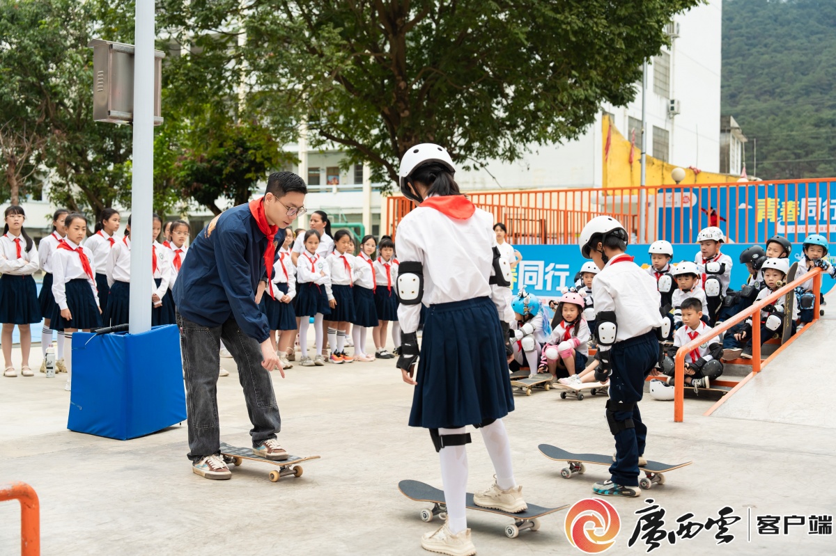 安博体育从爱好者到全国冠军教练这位公益坚守者故事不简单(图1)