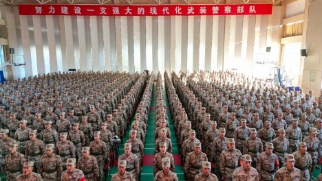 �侯2025���°��������±�����ʽ���Σ�