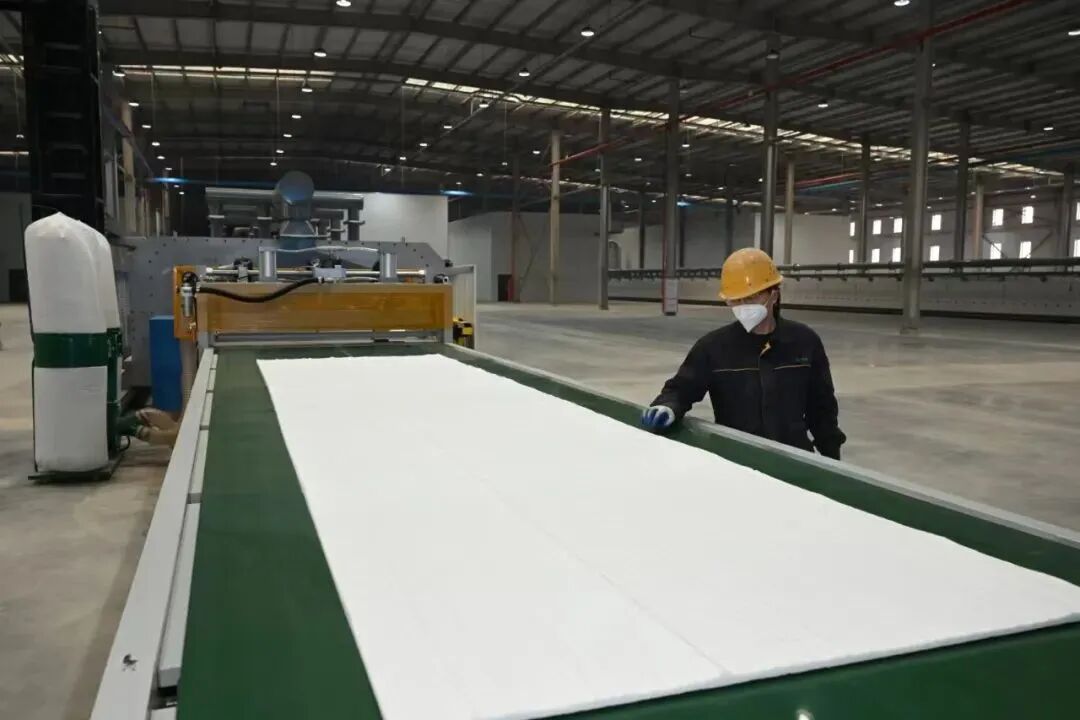 “硬脊梁”撑起新天地！百色工业交出“十四五”成绩单→(图3)