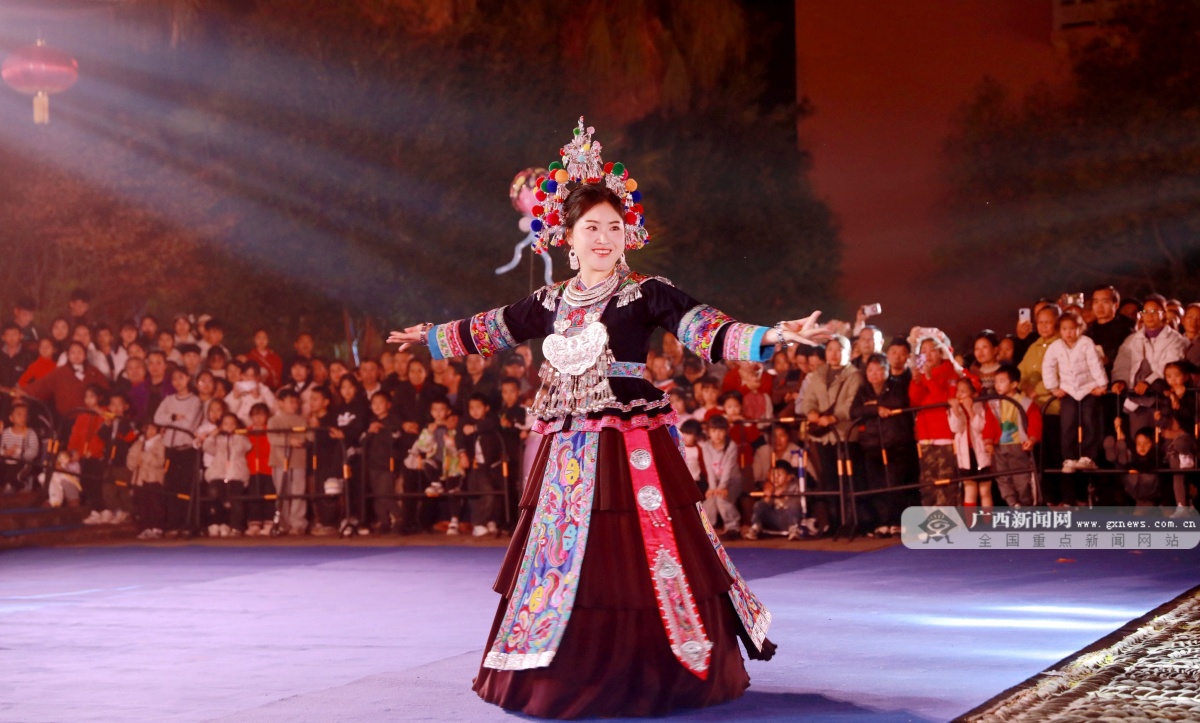 12��23�ս��c(di��n)�D