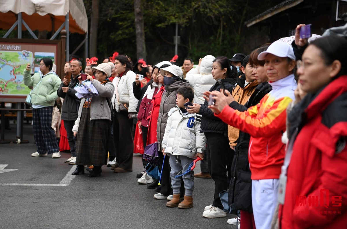 太会玩！柳州人把元旦过成了狂欢节氛围感拉满(图6)