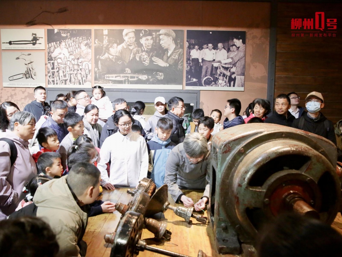 太会玩！柳州人把元旦过成了狂欢节氛围感拉满(图8)