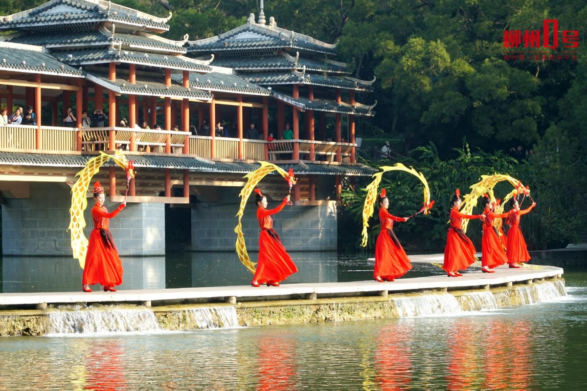 太会玩！柳州人把元旦过成了狂欢节氛围感拉满(图7)