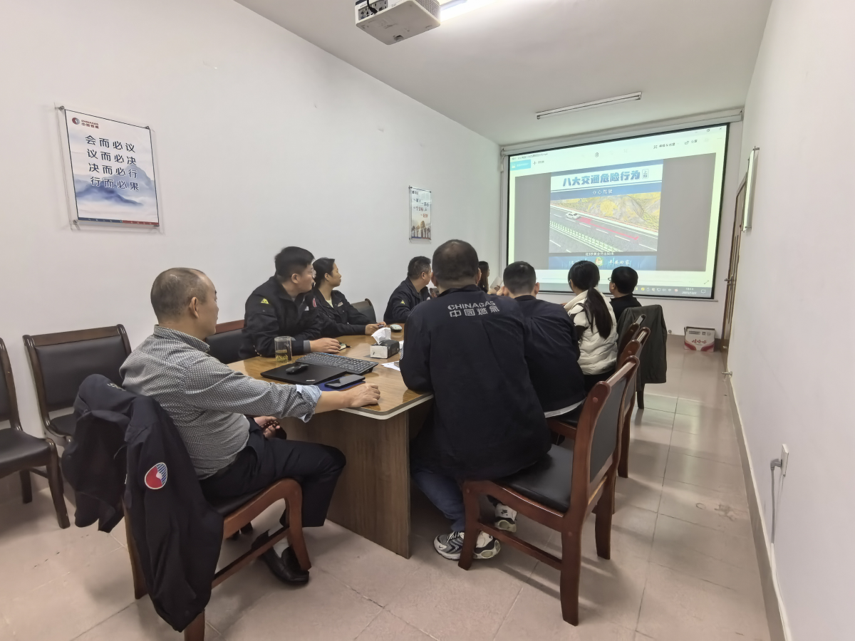 南宁百江公司扎实开展“交通安全宣传月”活动，文明交通理念深入人心