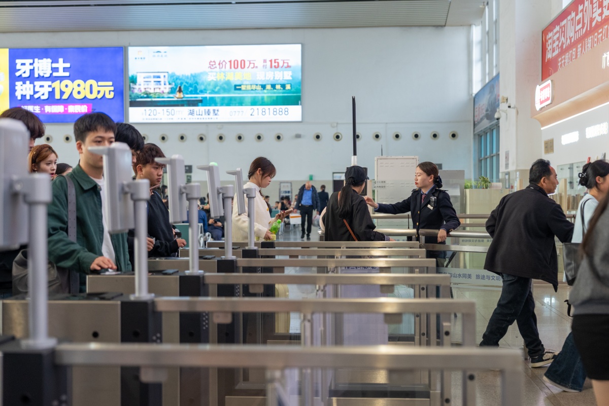 创历史新高！广西旅客列车达813列，可通达全国25省份