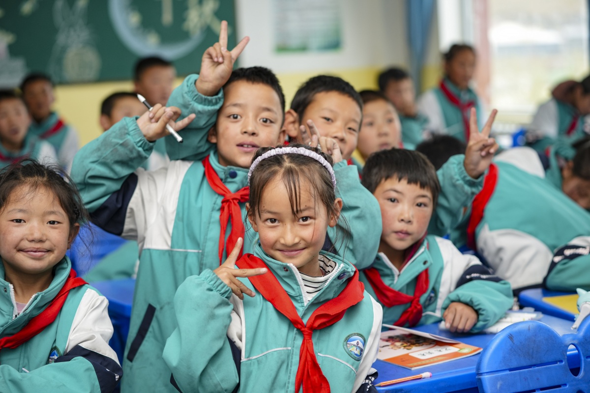 华硕用17年建立1107座科普图书馆，点亮乡村孩子想象力