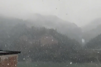 �ٿ���������կѩ����ͼ�����ѣ��Ҷ���ѩ�ˣ������أ�