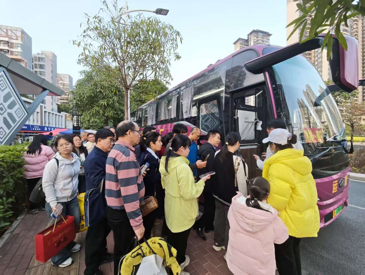 仪式感拉满！春运首日，记者一线直击温暖回家路