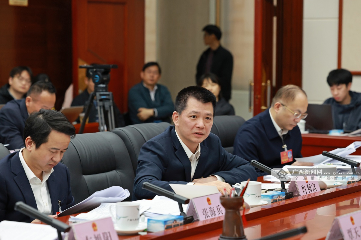 2��3�ս��c(di��n)�D