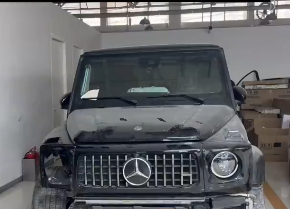 河南一男子把200万元大G借给朋友当婚车，婚礼当天司机驾车连撞4车定损41万元