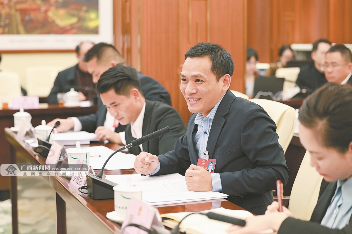 2��5�ս��c(di��n)�D