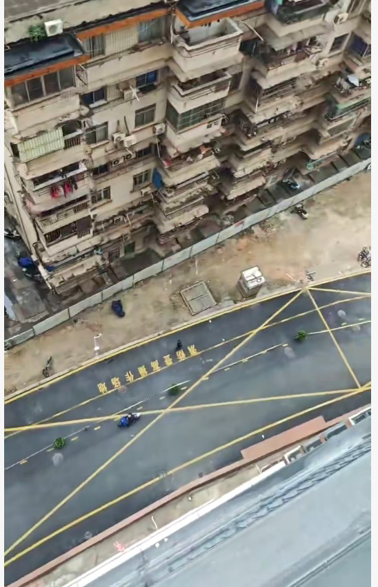 南国早报报道引重视，占用消防登高场地的问题已整改完毕