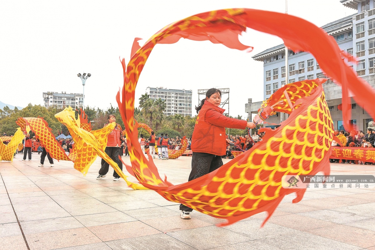 2��18�ս��c(di��n)�D