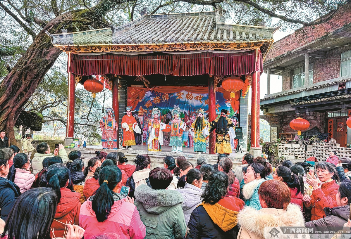 2��18�ս��c(di��n)�D